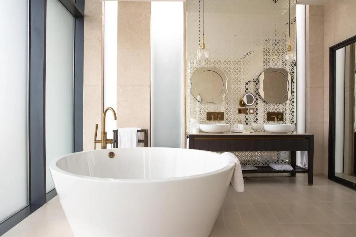 Jumeirah at Saadiyat Island Resort - Hotel with Bathtub in Abu Dhabi