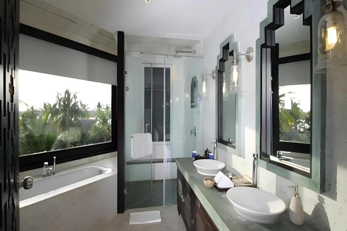 Vasundhara Sarovar Premiere - Hotel with Bathtub in Alleppey