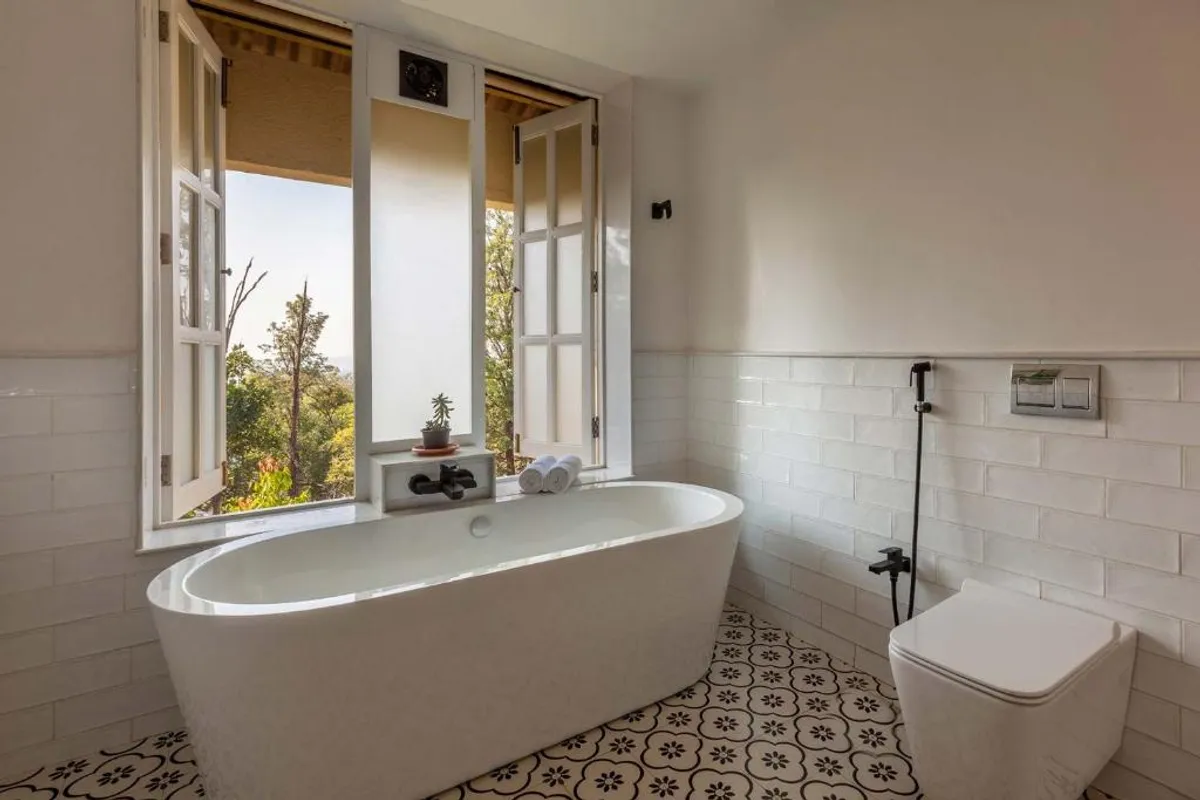 Hotels with private bathtubs in Panchgani, India