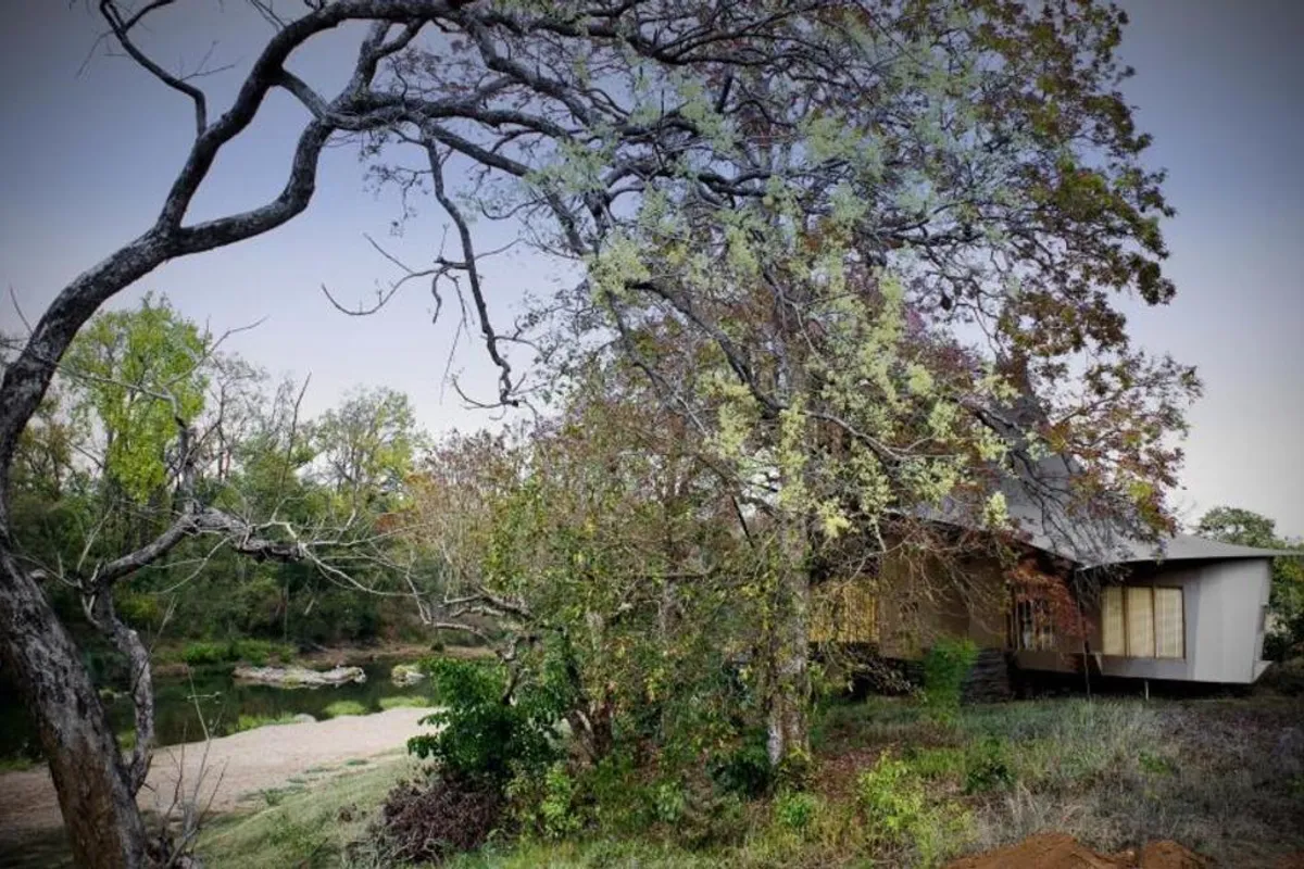 Hotels with private bathtubs in Kanha, India