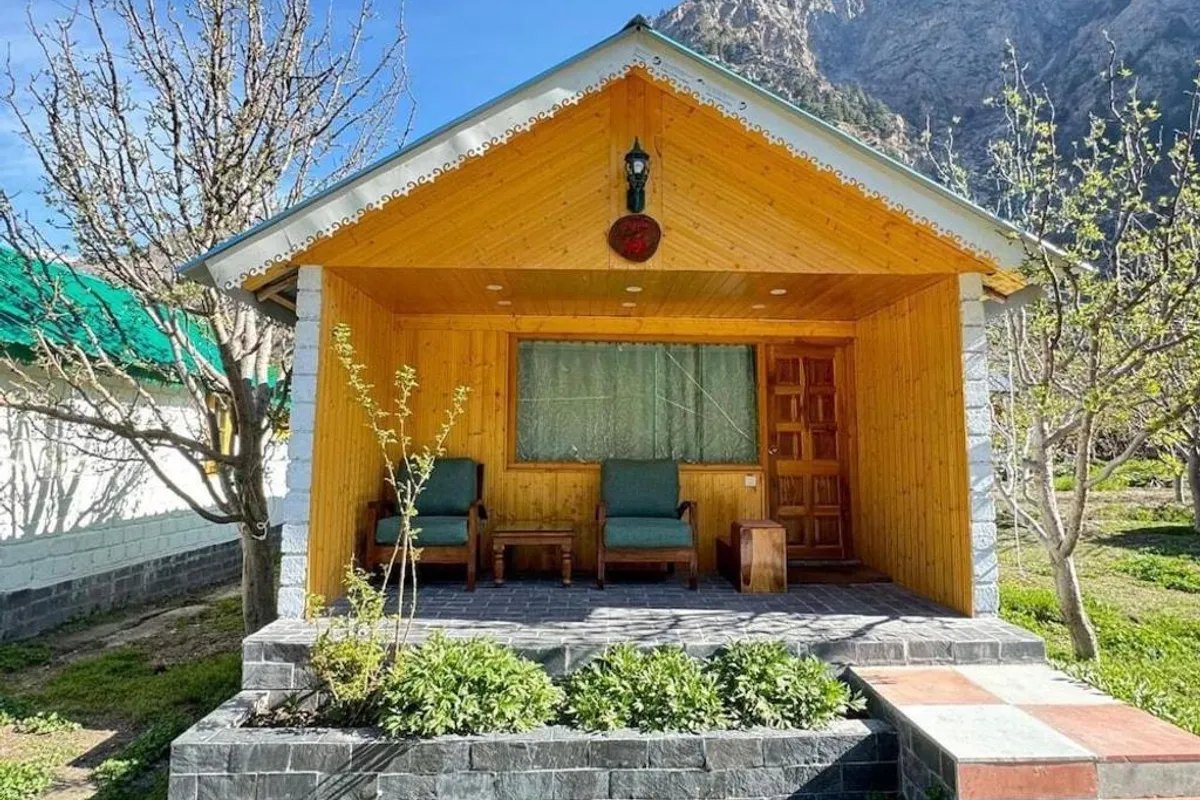 Banjara Retreat Sangla room view