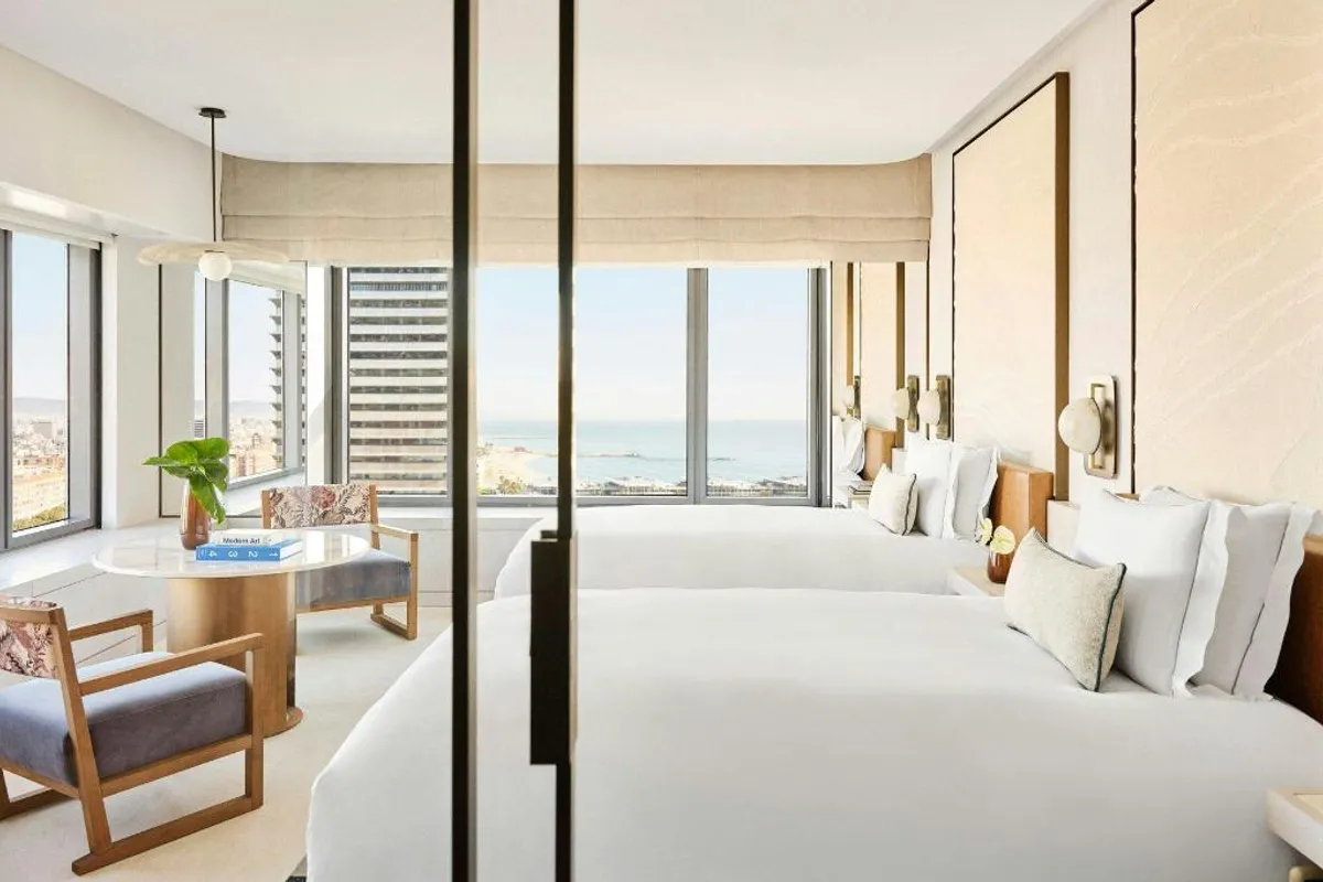 Hotels with private bathtubs in Barcelona, Spain