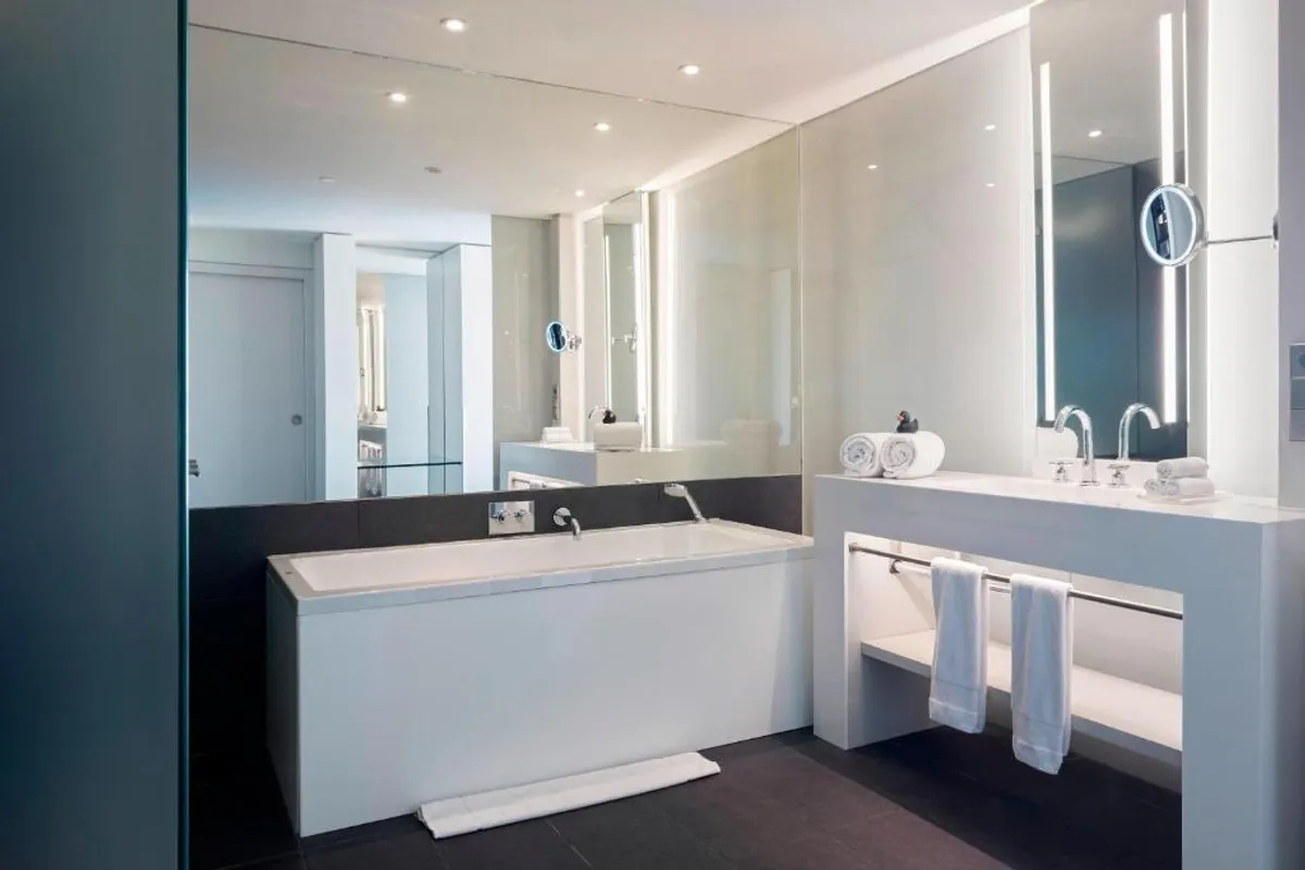 W Barcelona (The Sail) - Hotel with Bathtub in Barcelona