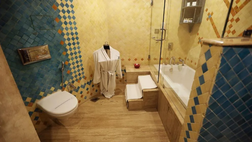 Ganga Kinare A Riverside Boutique Resort - Hotel with Bathtub in Rishikesh