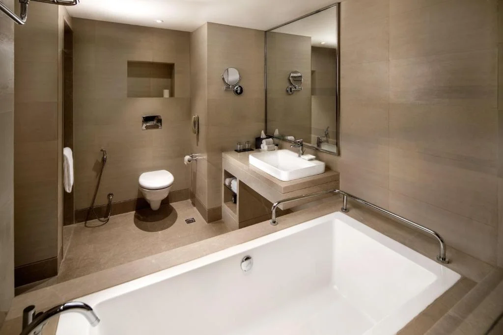 Clarks Avadh Lucknow - Hotel with Bathtub in Lucknow