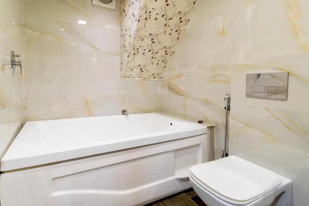 Hotels in Mumbai with Bathtub