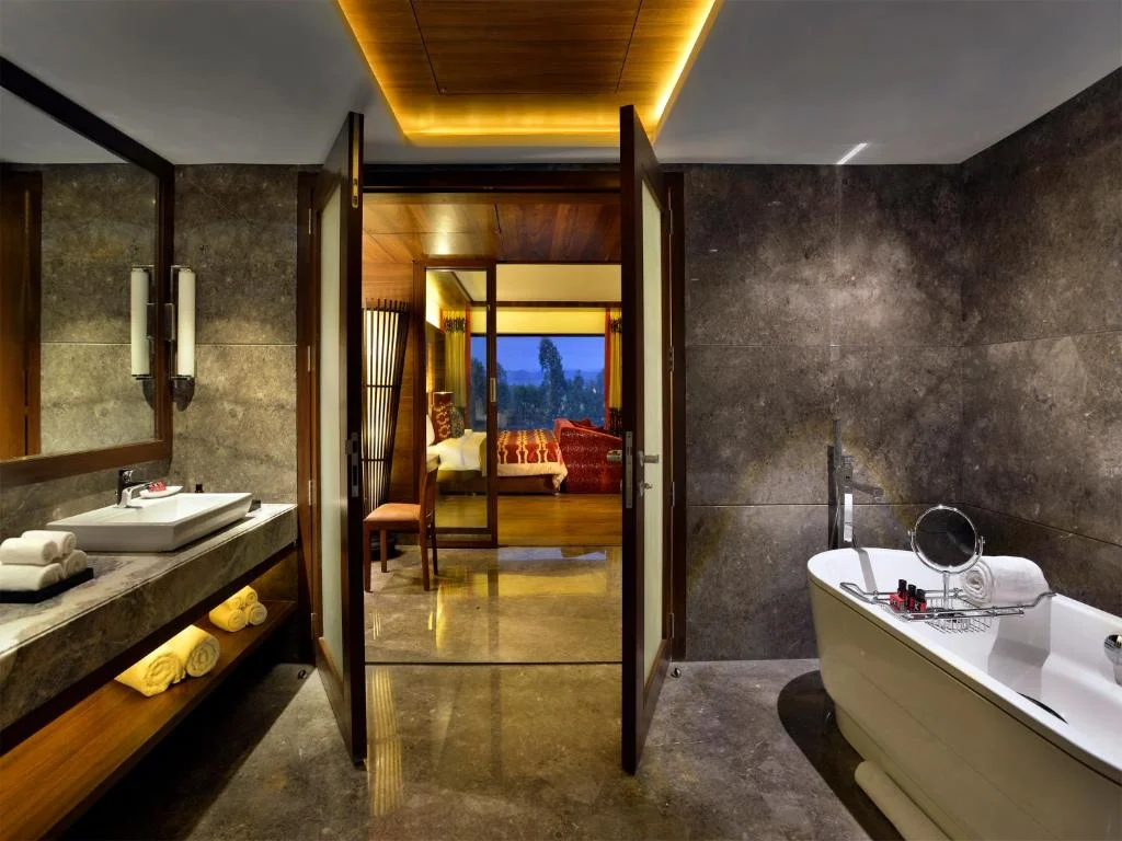 Hotels in Chandigarh with Bathtub