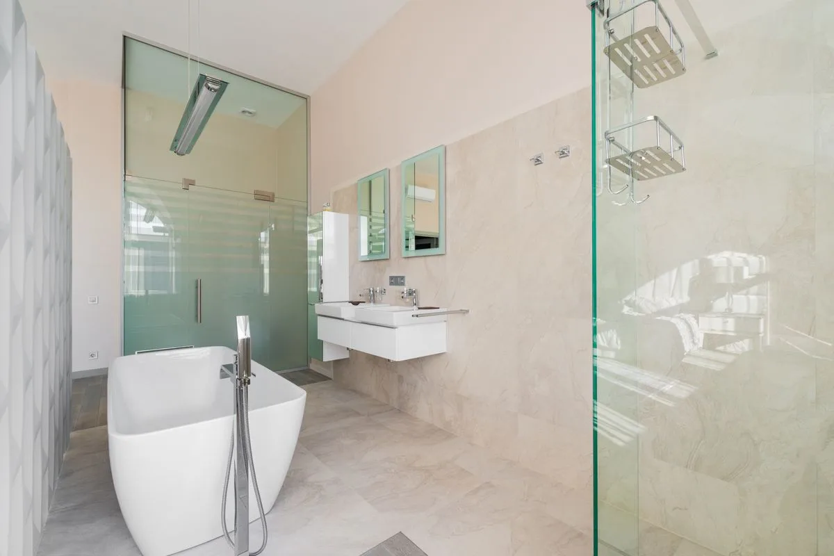 Howard Plaza The Fern, Agra - Hotel with Bathtub in Agra