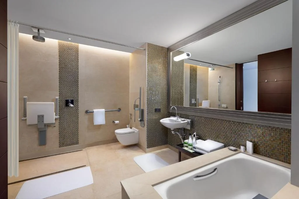 JW Marriott Hotel Bengaluru, Vittal Mallya Road (UB City) - Hotel with Bathtub in Bangalore