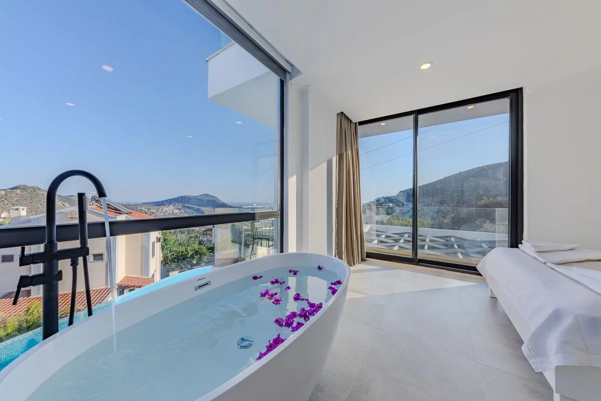 Radisson Blu Resort Dharamshala - Hotel with Bathtub in Dharamshala