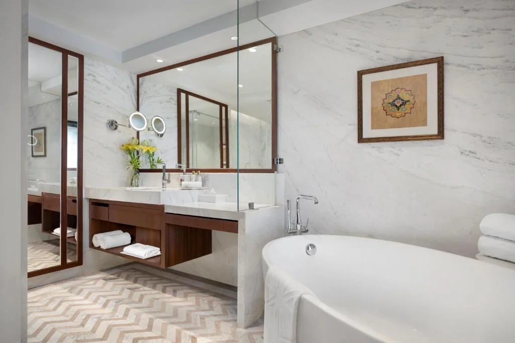 Tajview, Agra - IHCL SeleQtions - Hotel with Bathtub in Agra