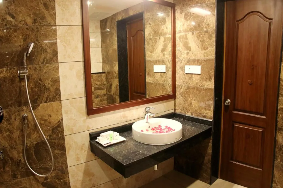 Bhasuri Inn Guruvayur suite interior