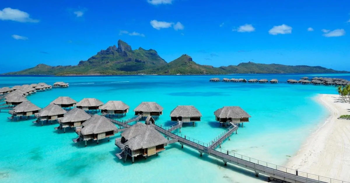Four Seasons Resort Bora Bora - Hotel with Bathtub in Bora Bora