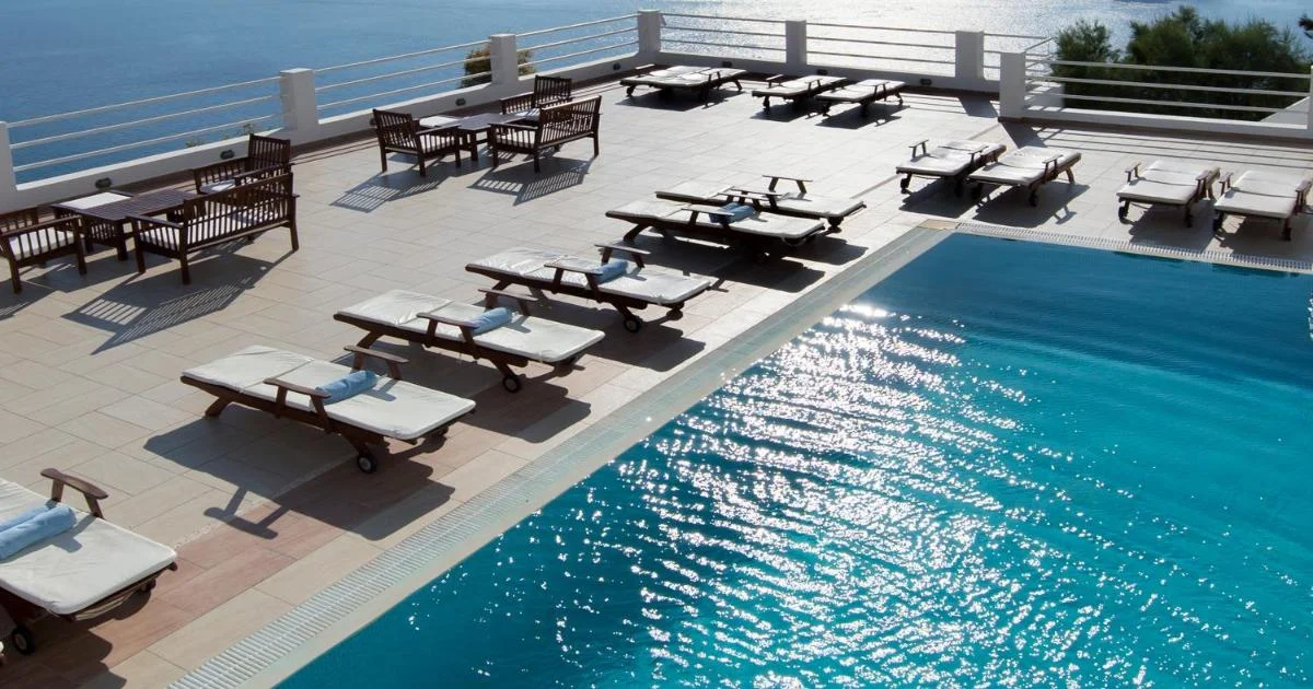 Tzekos Villas with private bathtub in Santorini