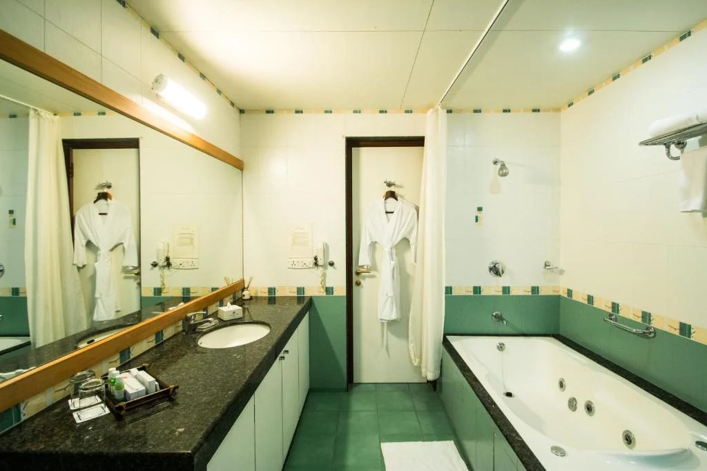 Chances Resort and Casino - Hotel with Bathtub in Goa