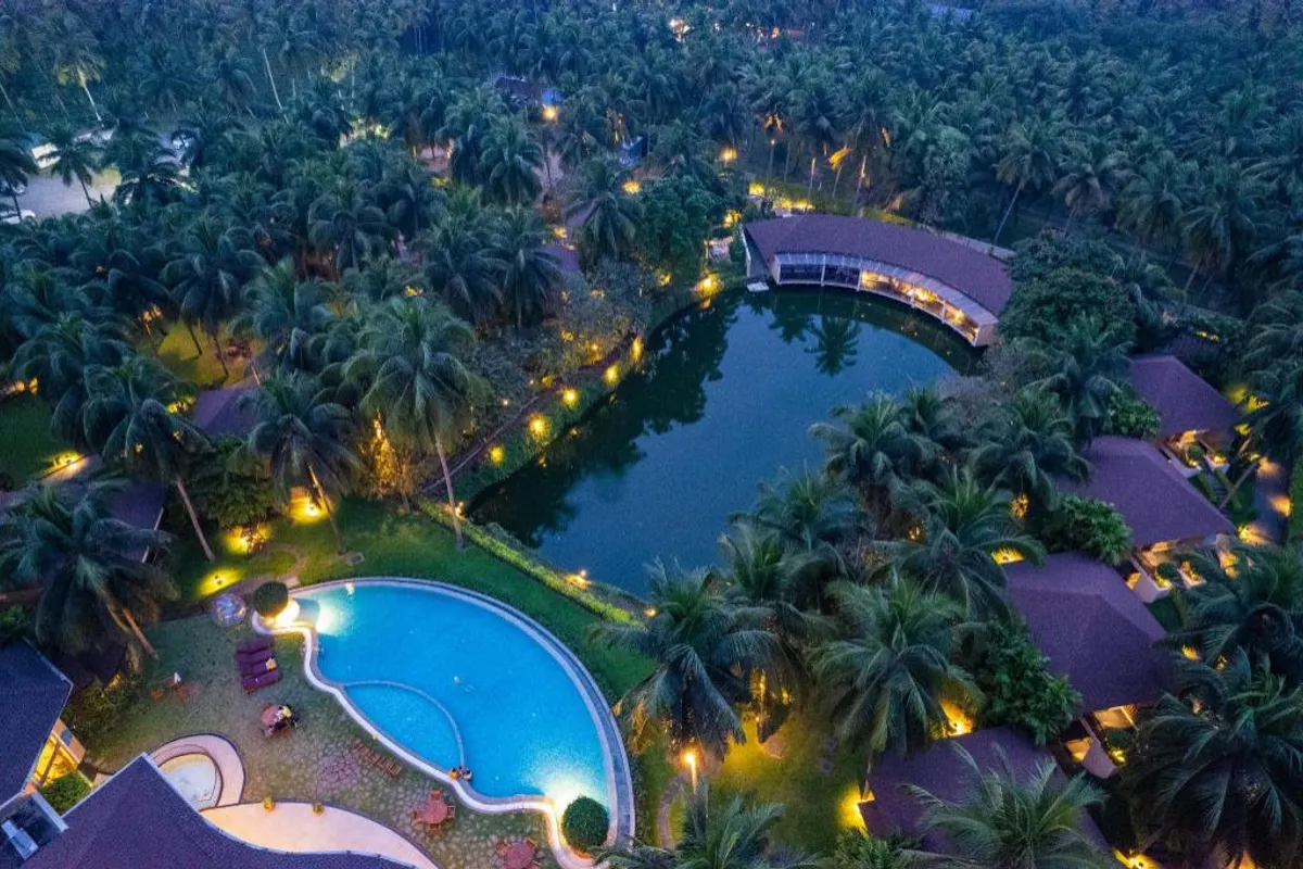 Coco Lagoon by Great Mount Pollachi suite interior