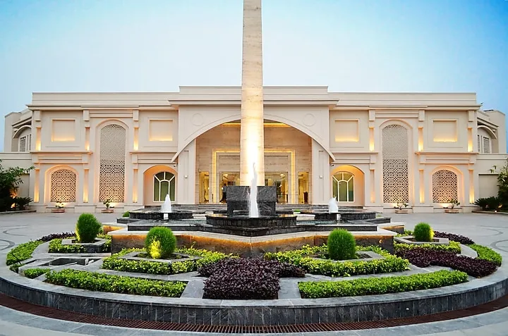 The Umrao - Hotel with Bathtub in Delhi