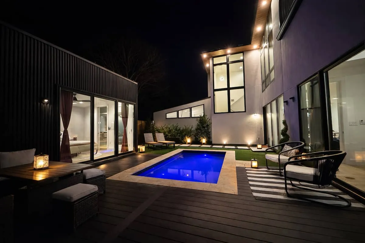 East Austin Pool+Casita | Near SXSW | Chote House - Hotel with Bathtub in Austin