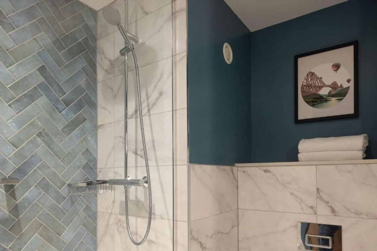 DoubleTree by Hilton Edinburgh Airport - Hotel with Bathtub in Edinburgh