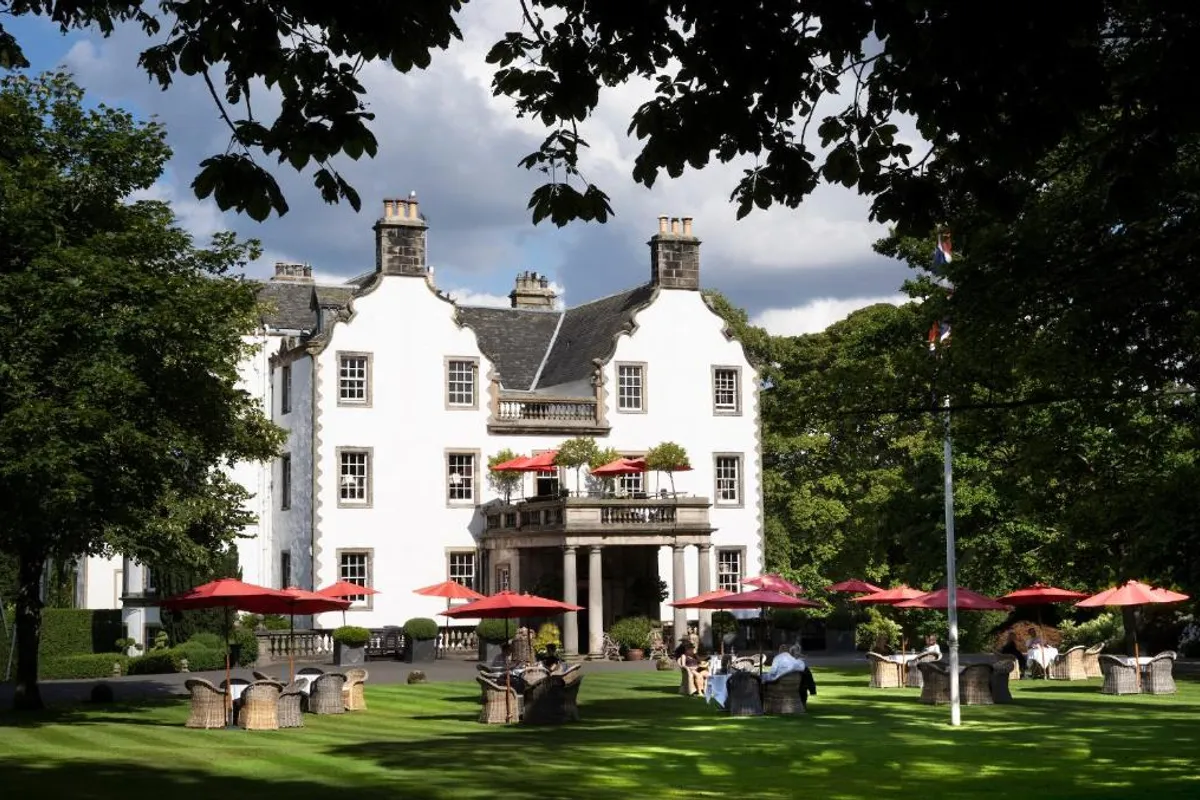 Prestonfield House - Hotel with Bathtub in Edinburgh