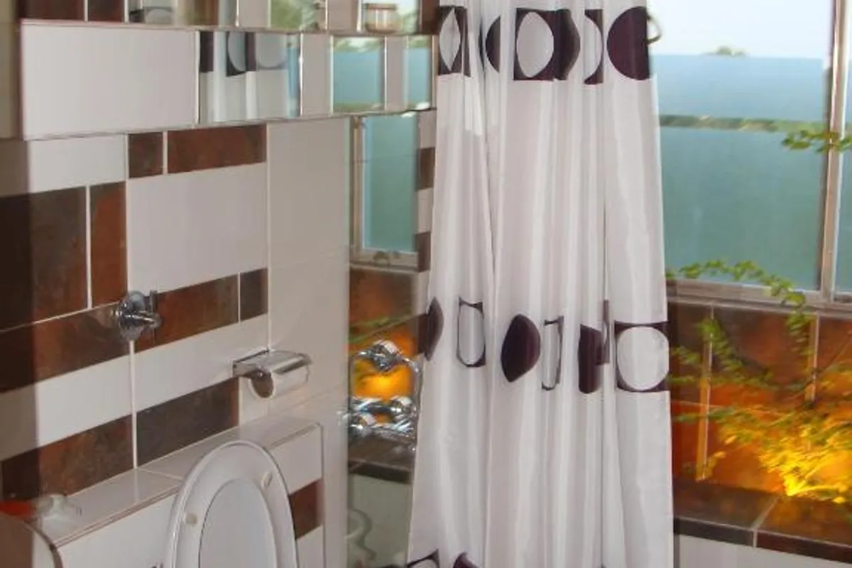 Garden Homes 1 & 6 suite interior