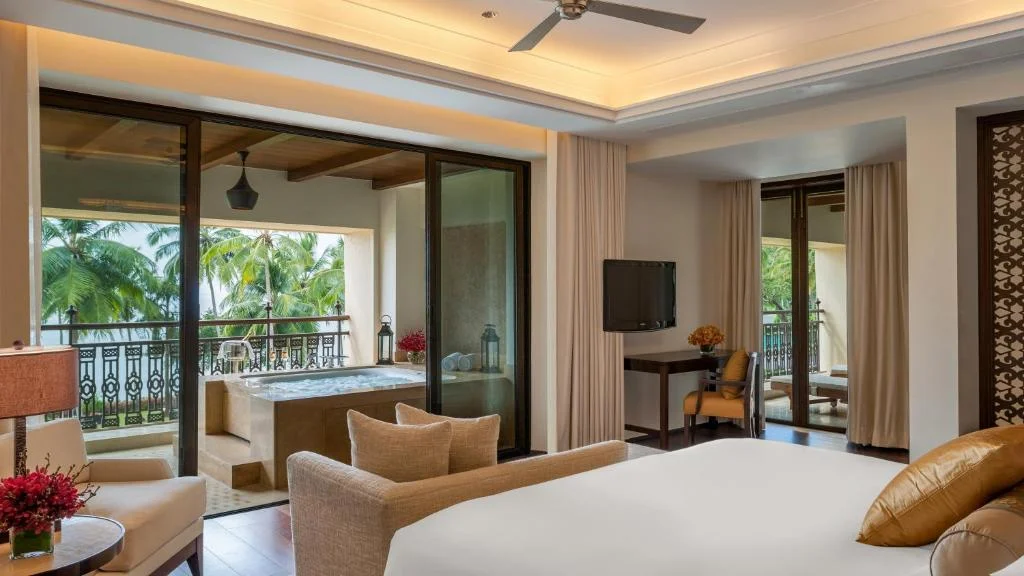 Grand Hyatt Goa - Hotel with Bathtub in Goa