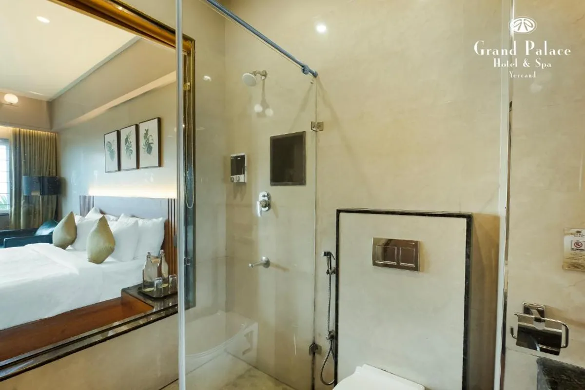 Hotels with private bathtubs in Yercaud, India