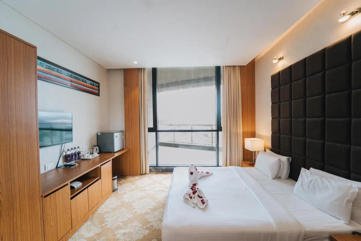 Grand Tamanna Hotel Trimbakeshwar property and ambiance