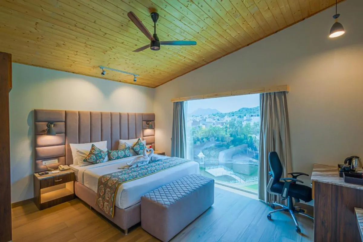Hotels with private bathtubs in Udaipur, India