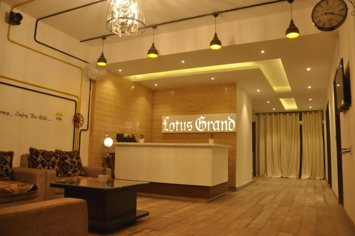 Hotel Grand Akka Mahadevi Srisailam bathroom and tub space