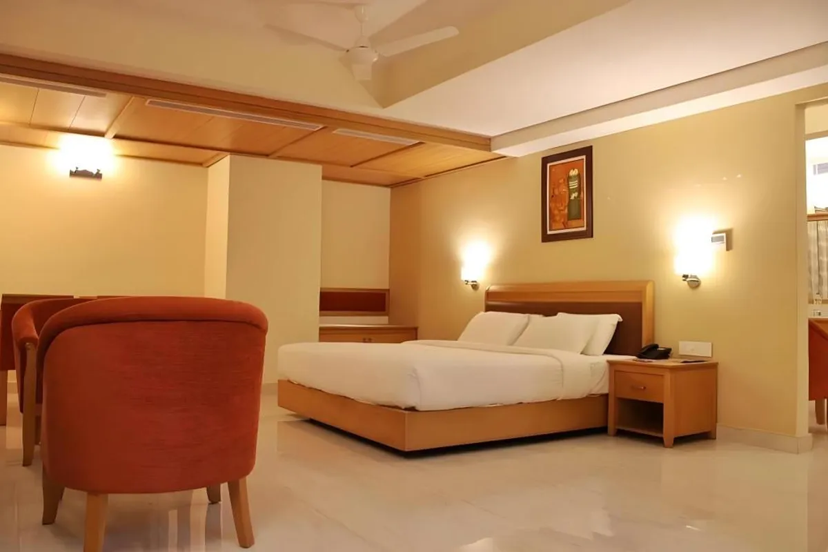 Hotel Krushna Inn Trimbakeshwar property and ambiance