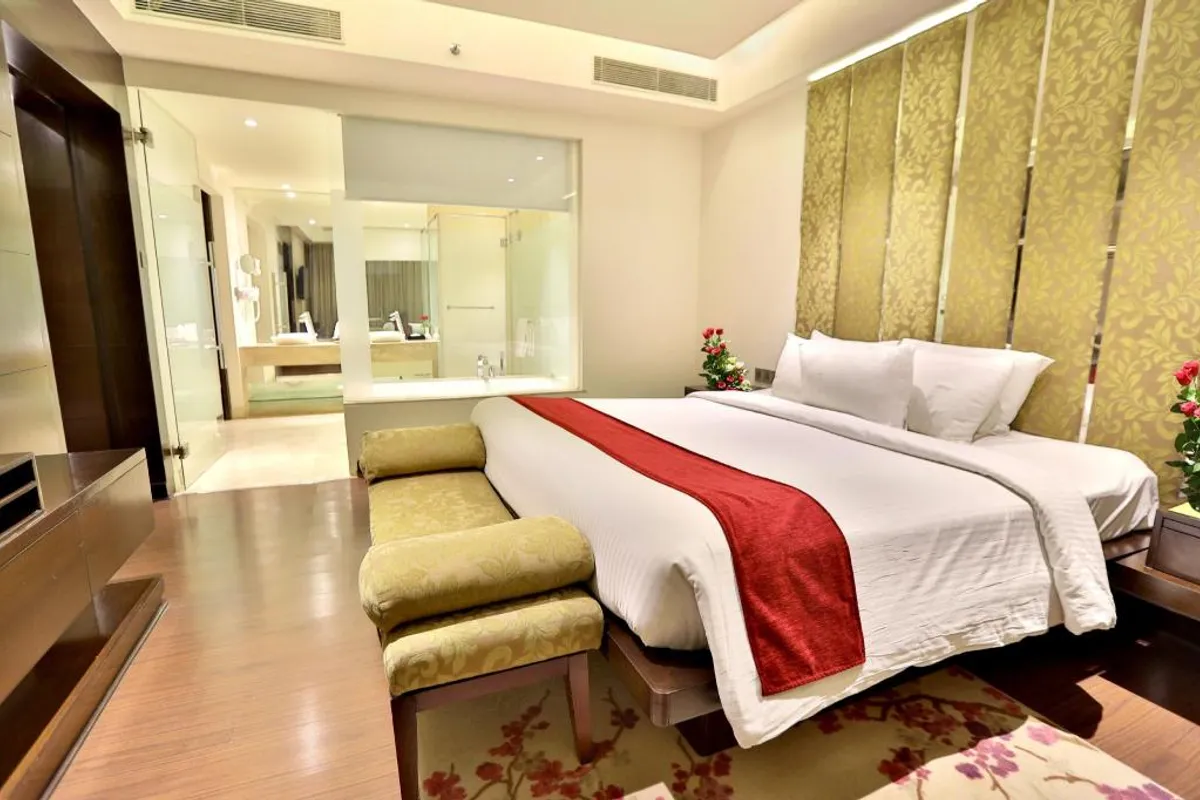 Hotels with private bathtubs in Jaipur, India