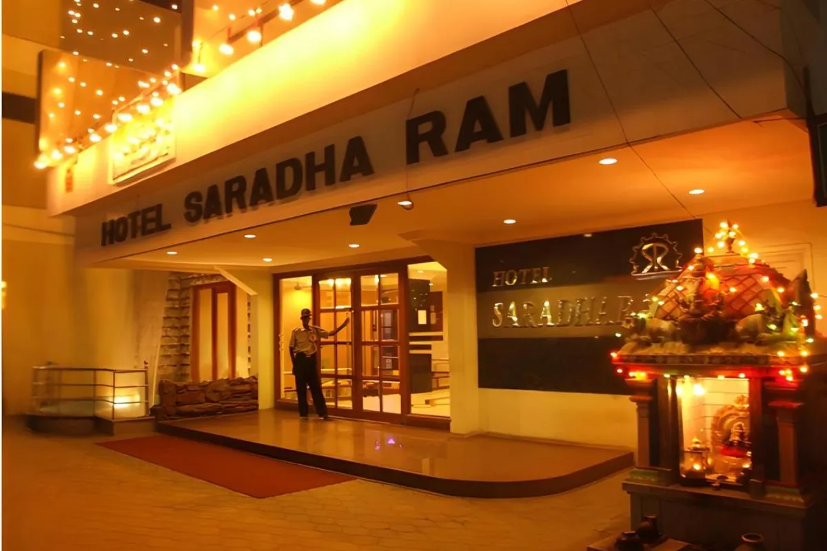 Hotel Saradharam Chidambaram - Hotel with Bathtub in Chidambaram
