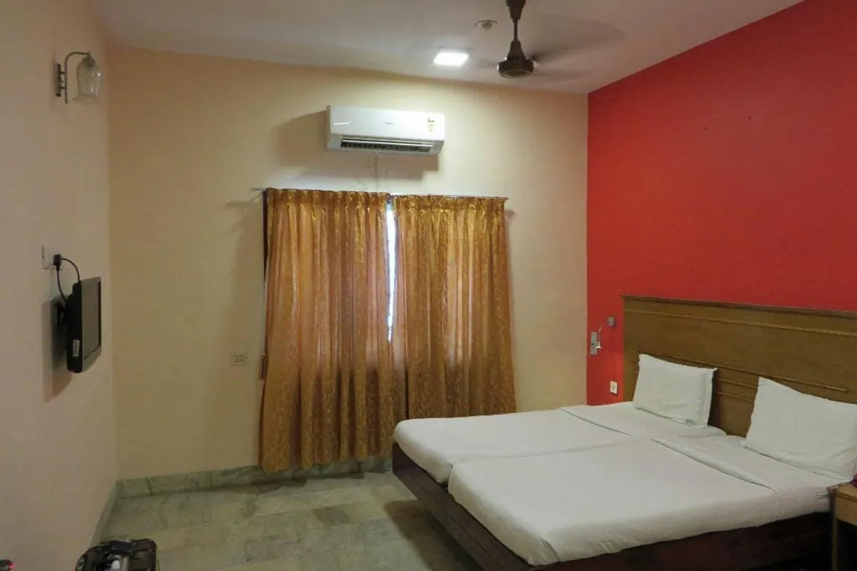 Hotel Saradharam Chidambaram property and ambiance