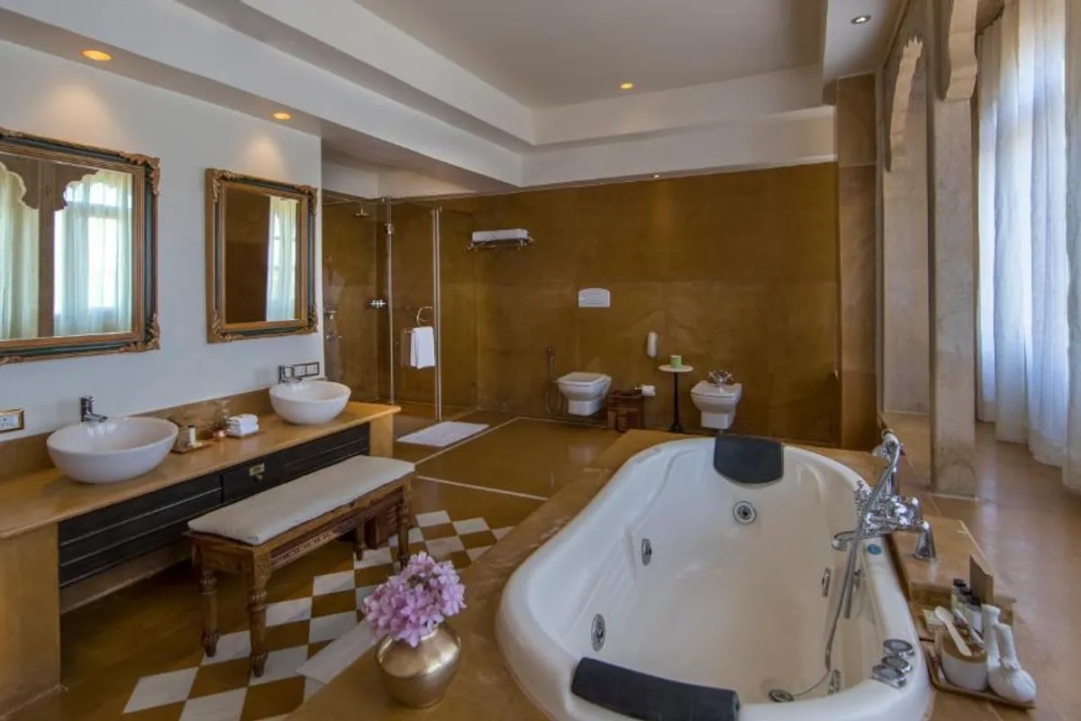 Hotels with private bathtubs in Jaisalmer, India