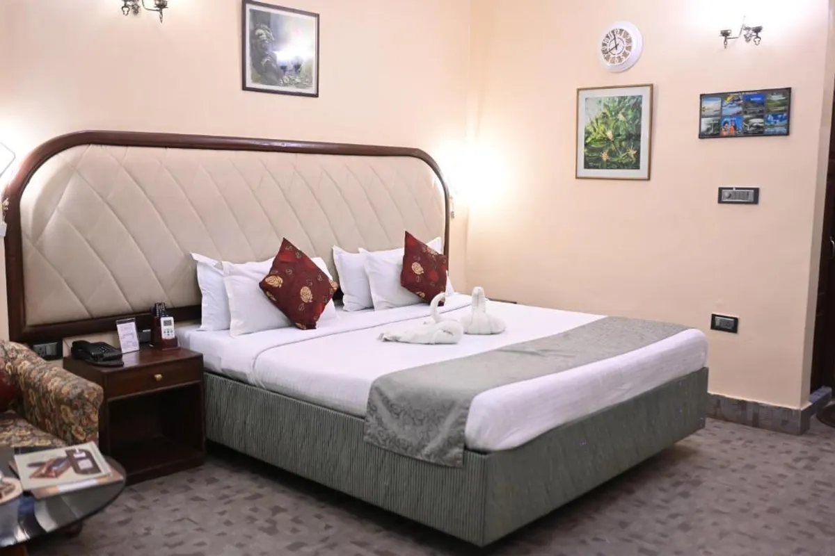 Kaziranga Golf Resort Jorhat suite interior