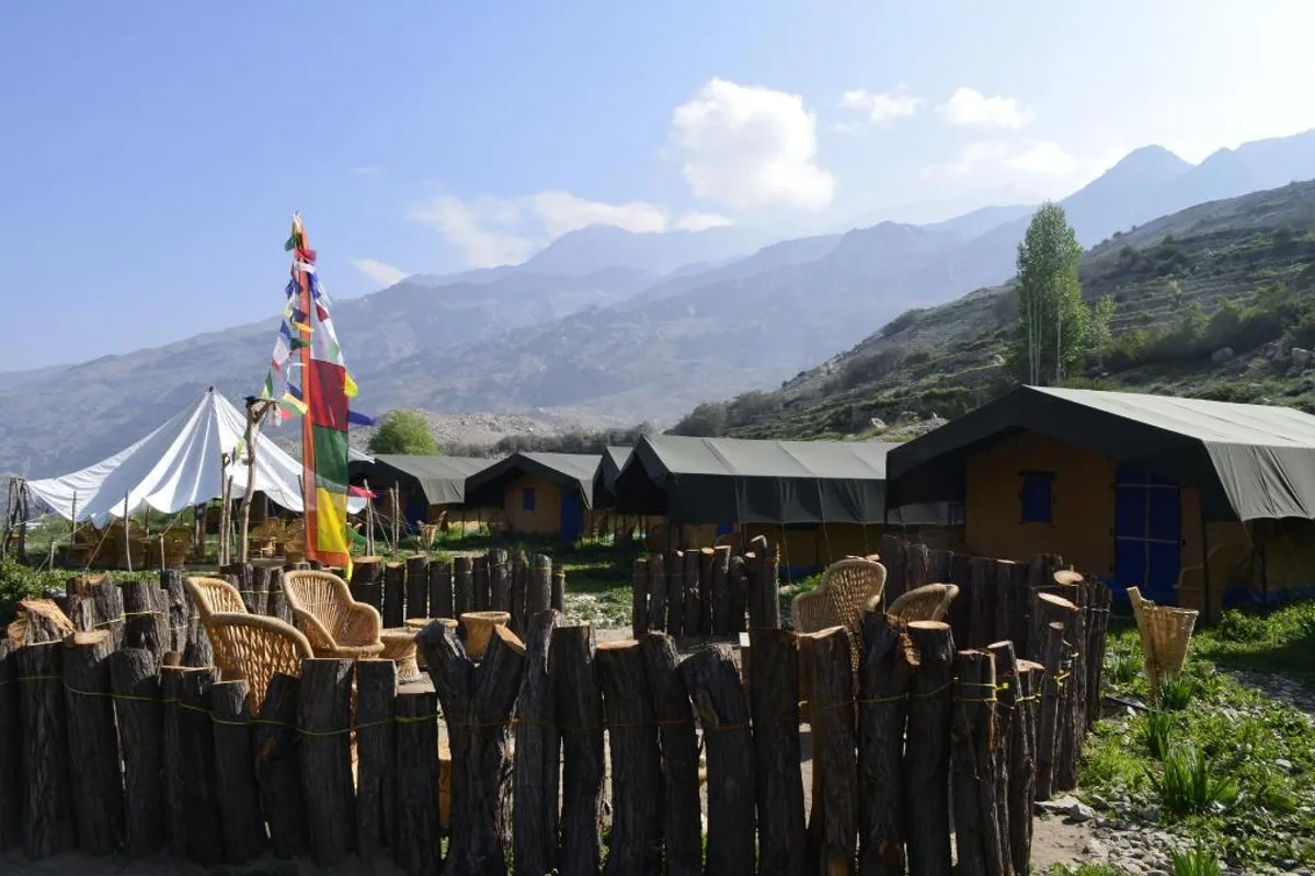 Kinner Camps Sangla property and ambiance
