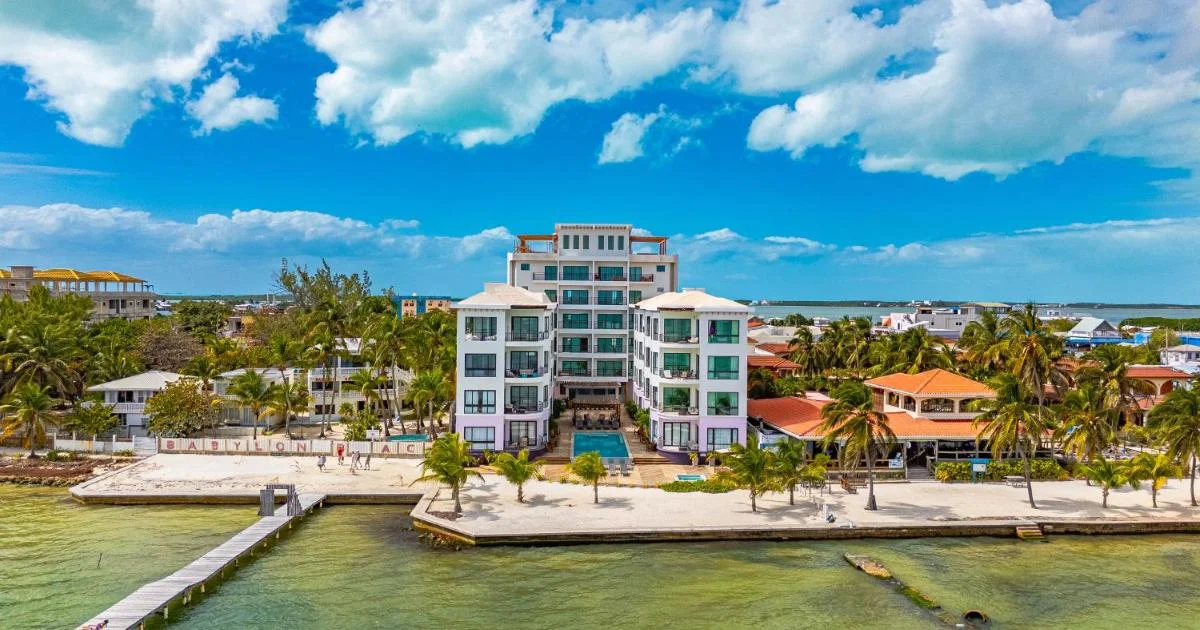 Diamante Beachfront Suites - Hotel with Bathtub in Ambergris Caye