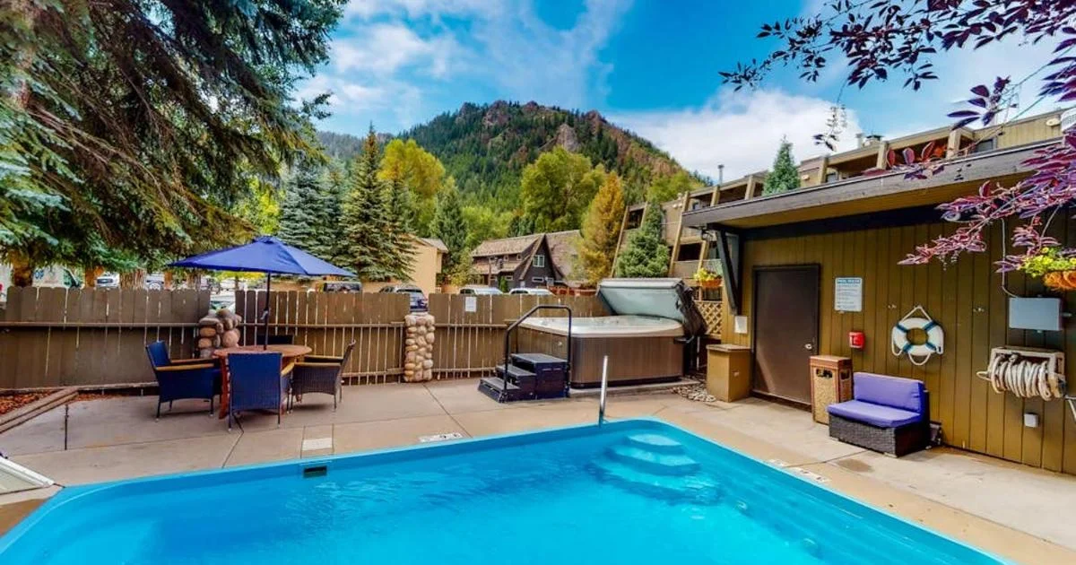 Aspen Mountain Lodge with private bathtub in Aspen