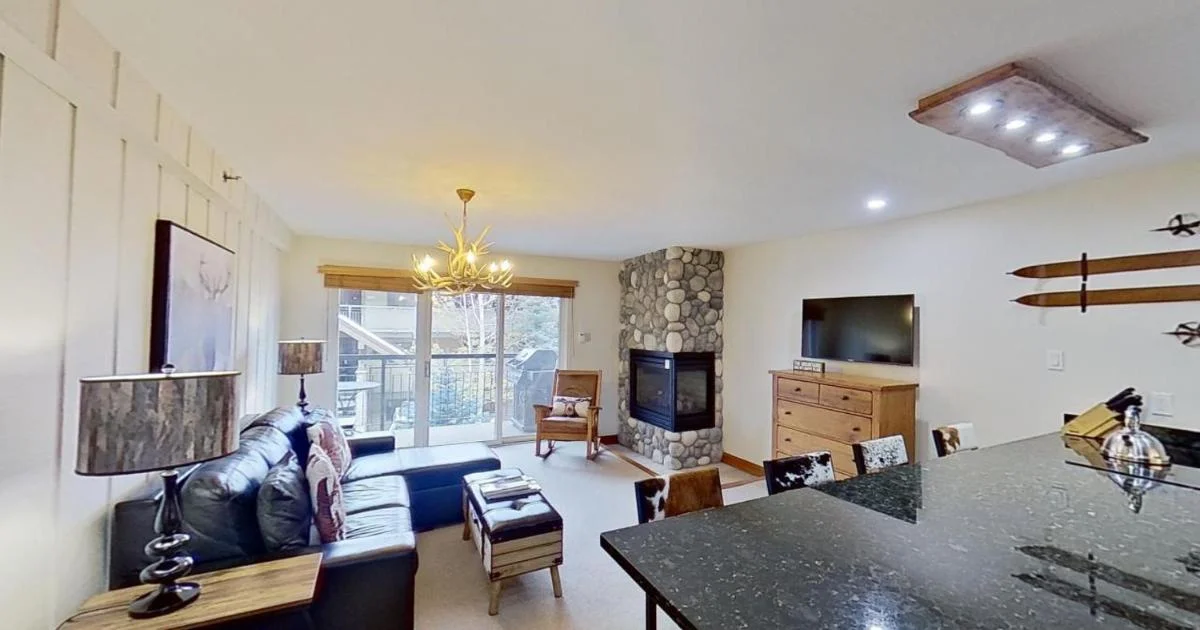 Crestwood 2105 Deluxe 1 Bedroom with private bathtub in Aspen