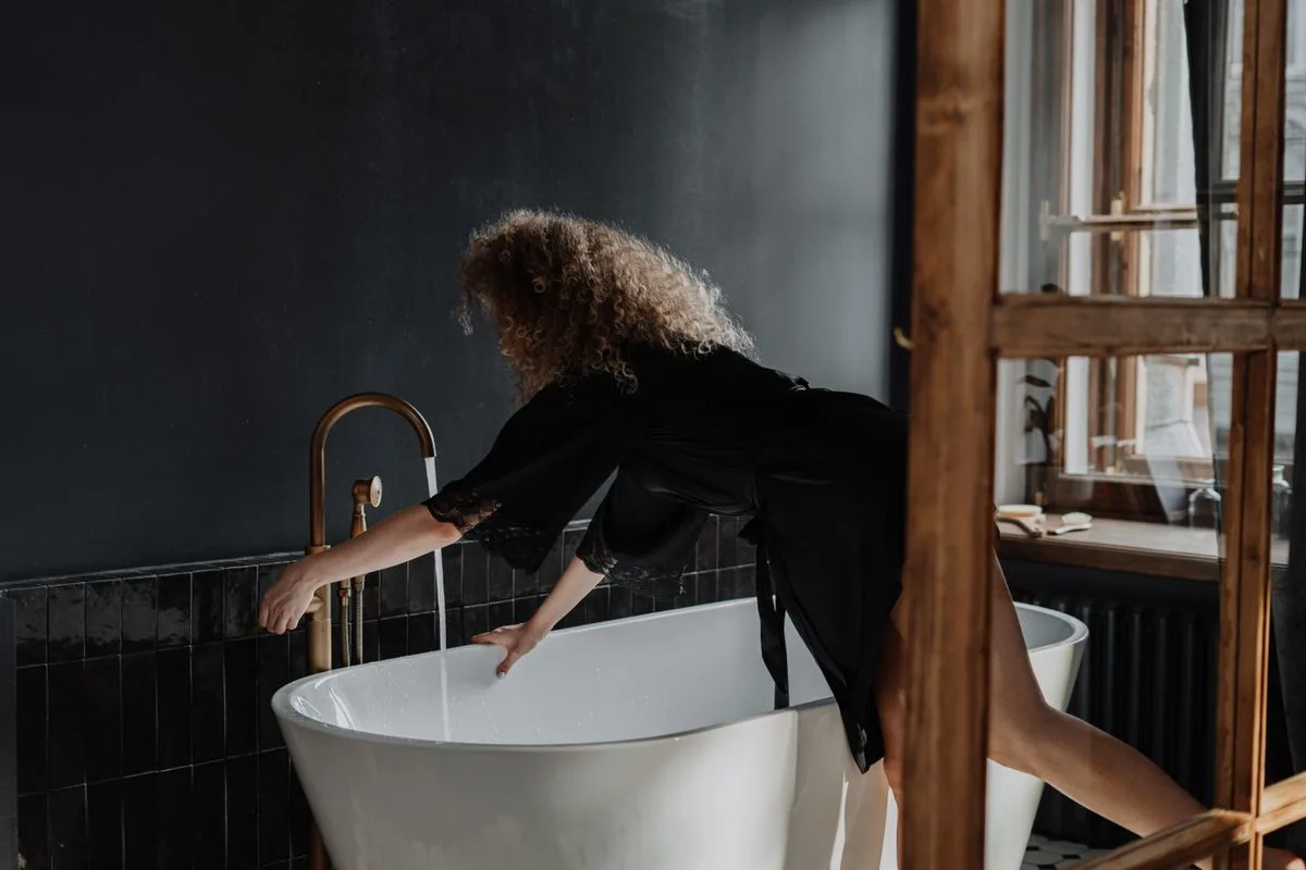 Best Barcelona Hotels with Private Bathtubs & Balcony Jacuzzis (2026 Guide)