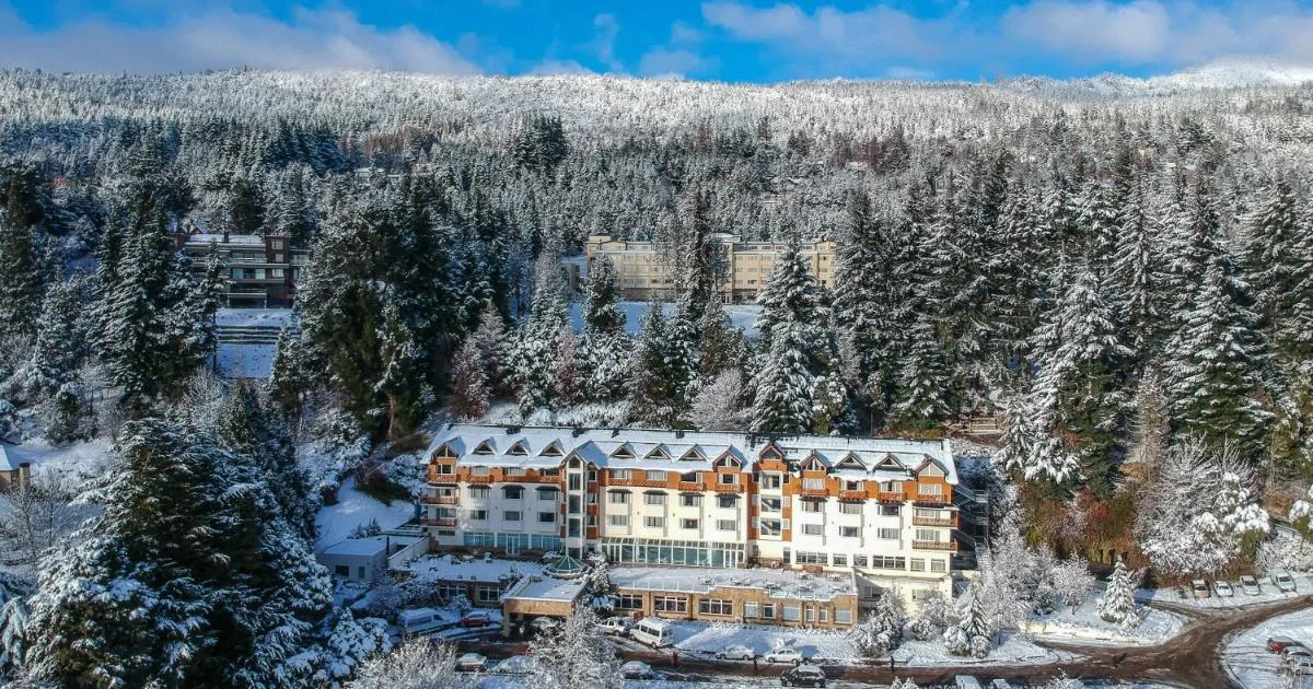 Huinid Bustillo Hotel & Spa - Hotel with Bathtub in Bariloche