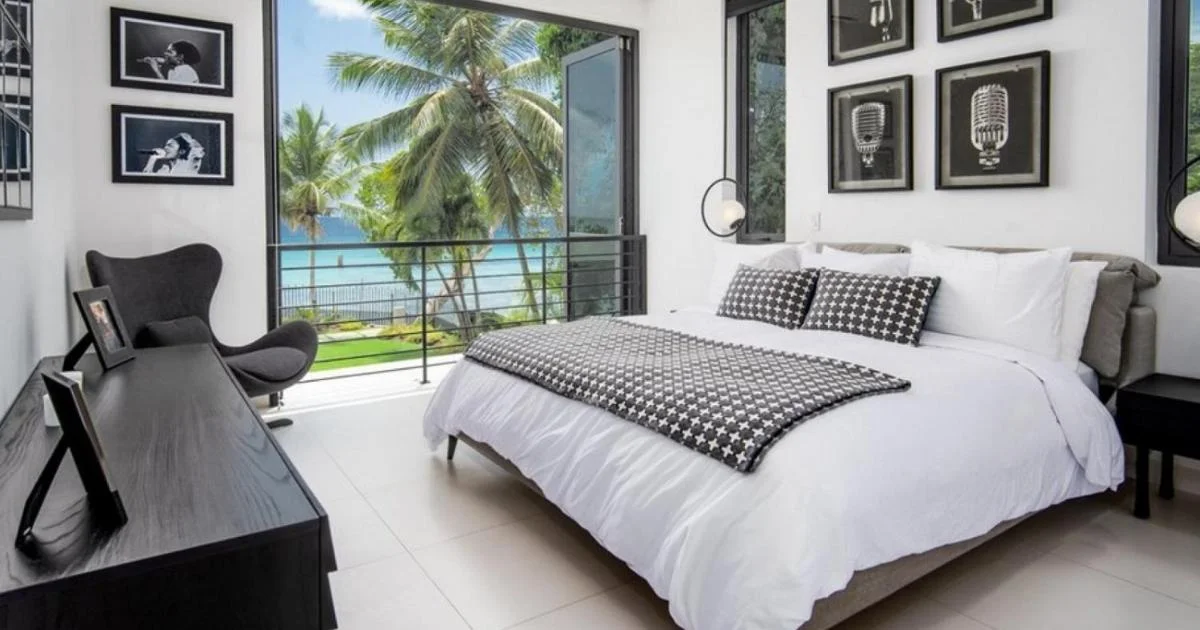 The Calypso Crown - Hotel with Bathtub in Bridgetown