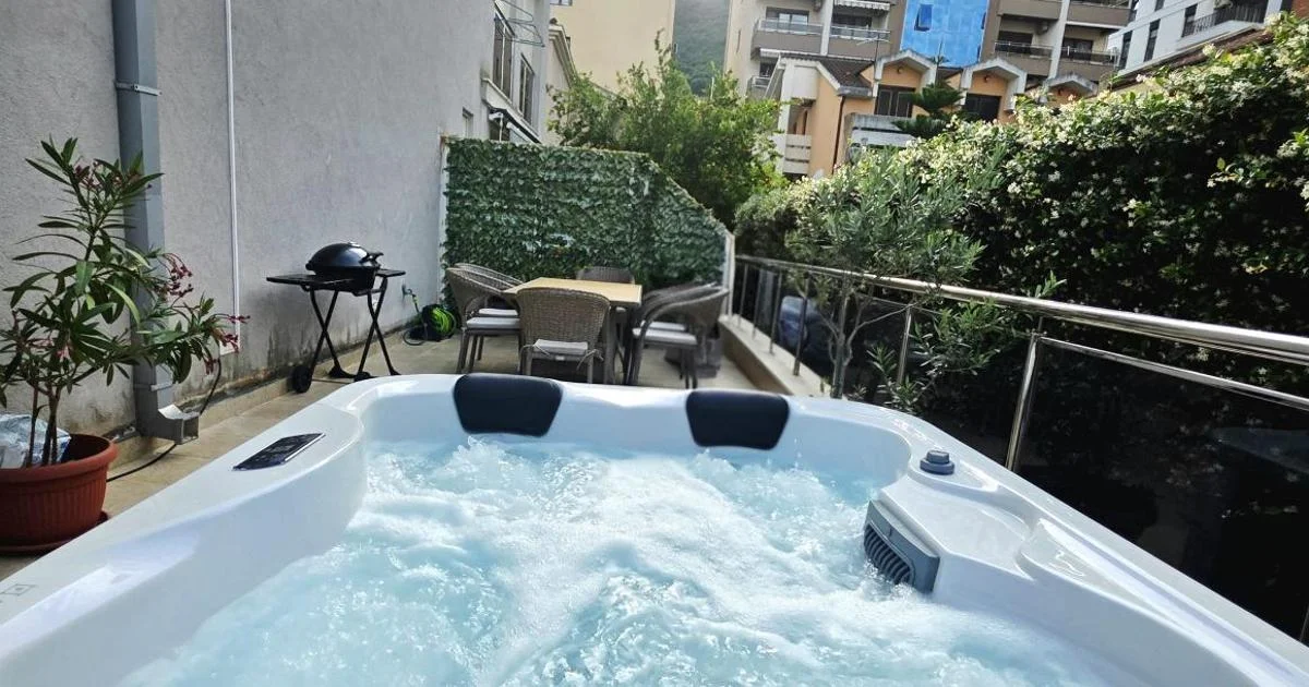 Budva Morska oaza - Hotel with Bathtub in Budva