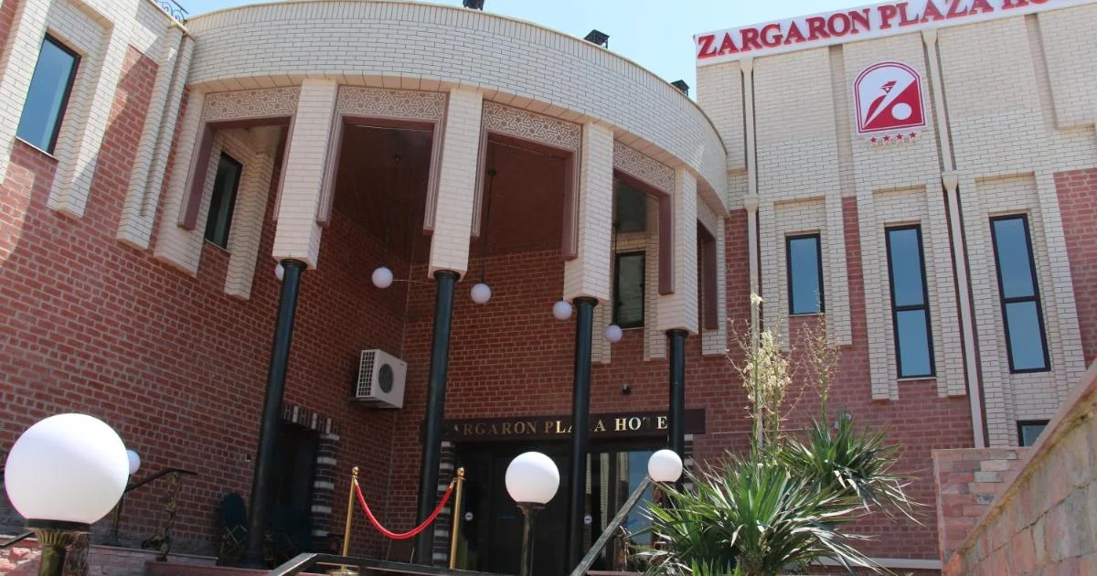 Zargaron Plaza - Hotel with Bathtub in Bukhara