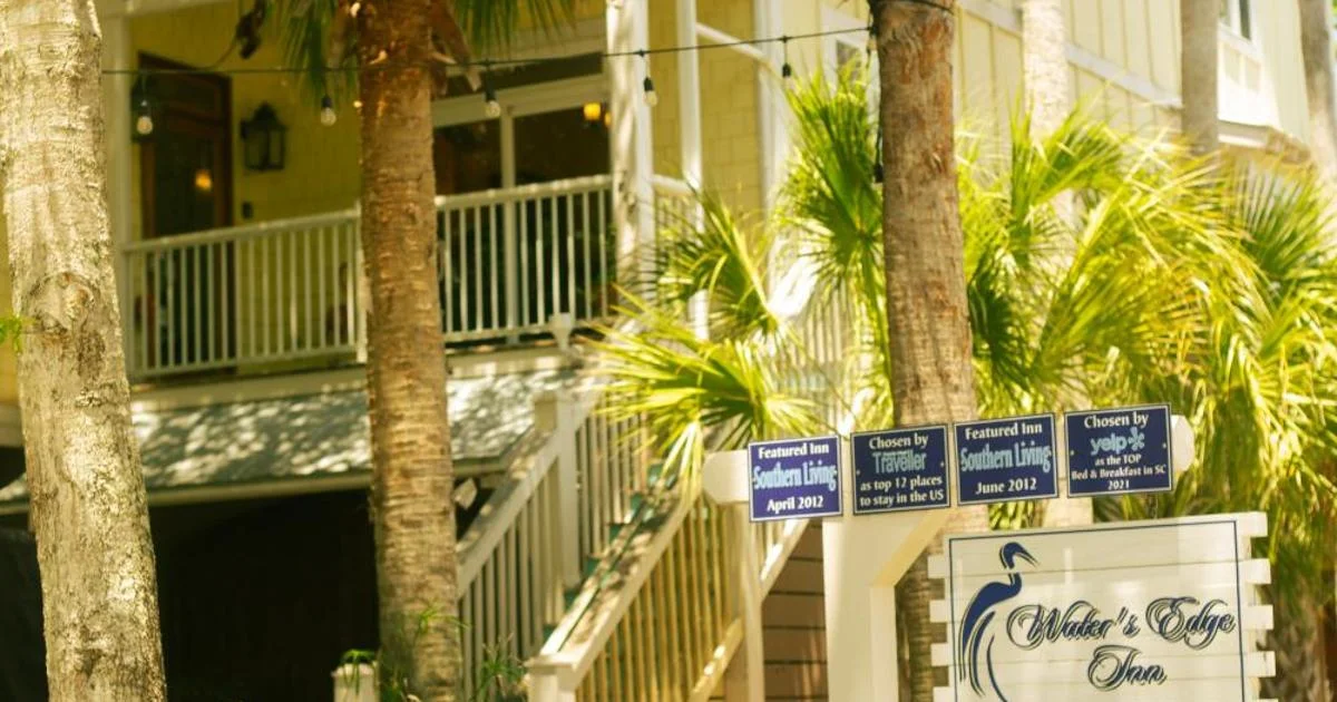 Water's Edge Inn - Hotel with Bathtub in Charleston