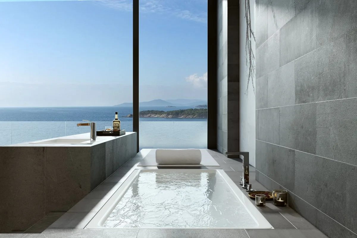 Hotels in Chicago with Bathtub