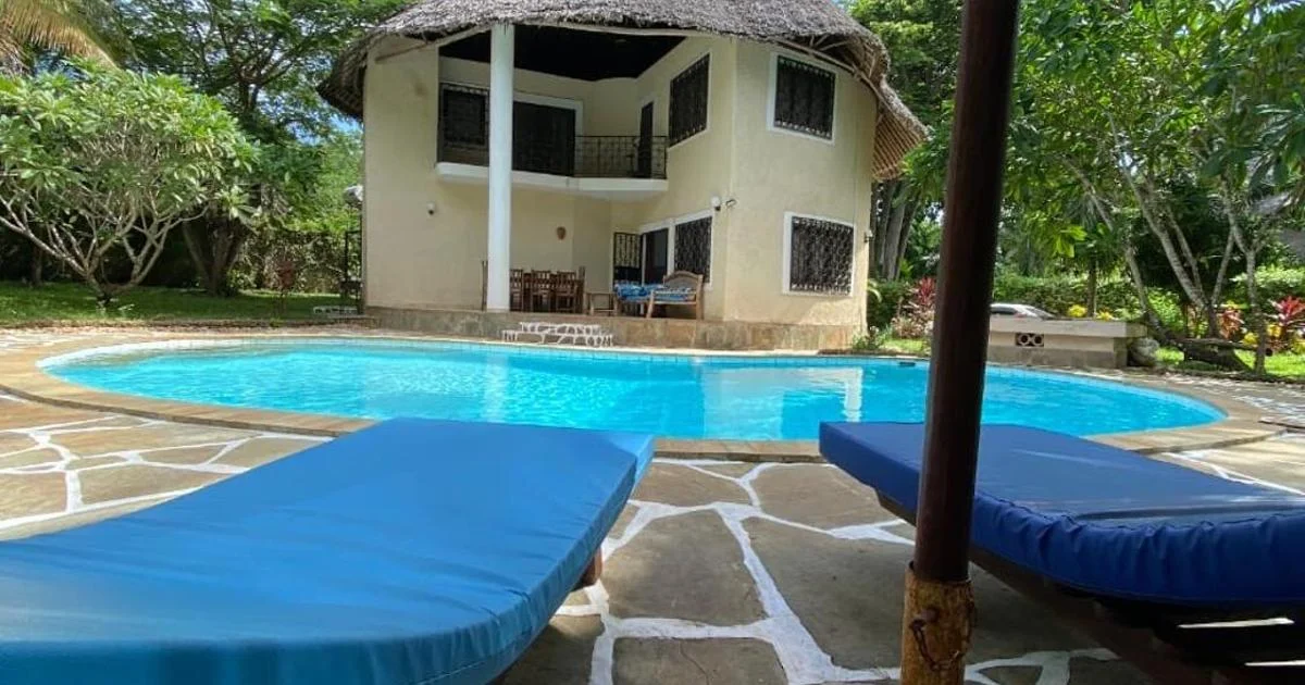 Ace Beach House - Hotel with Bathtub in Diani Beach