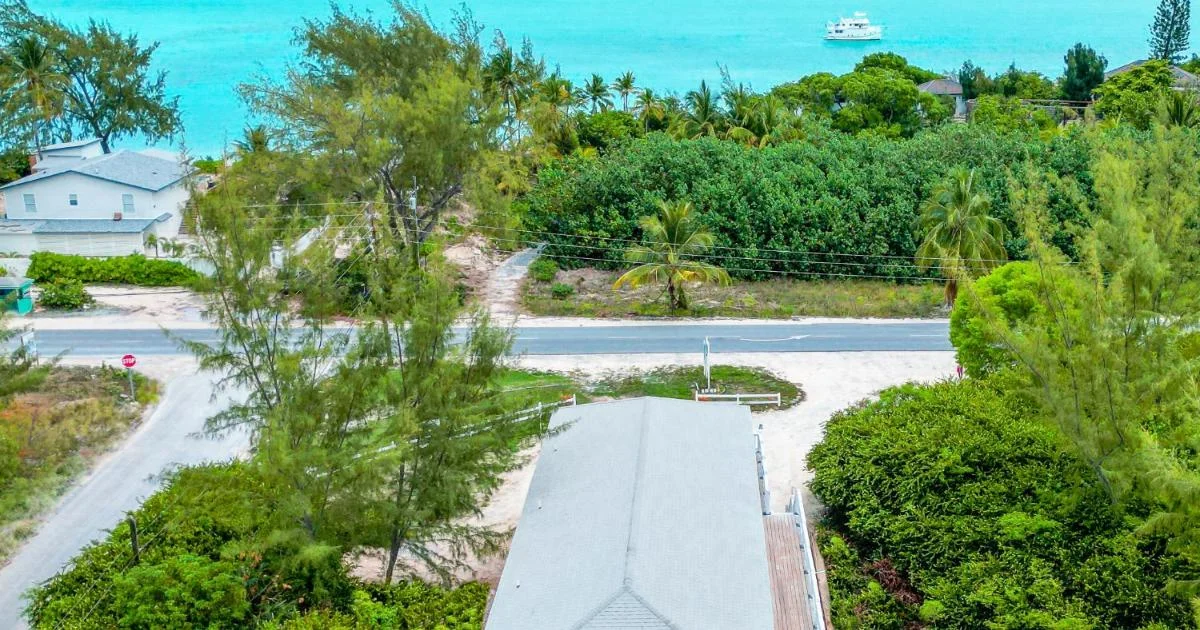 Sheer Bliss BeachView Apt #1 - Hotel with Bathtub in Exuma