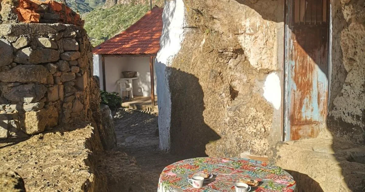 Suite Zen y Cueva Refugio - Hotel with Bathtub in Gran Canaria